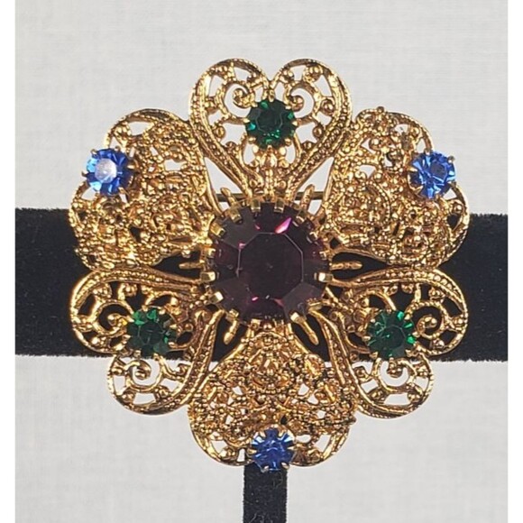 Czechoslovakia (CZECH) Gold Tone Filigree Glass Red, Green & Blue Stones Brooch - Picture 2 of 16